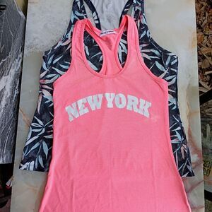 2 Ladies Tops: New York Pink and Palm Leaves Grey Tank Tops